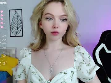 cosplay cam girl small_blondee image #3817890