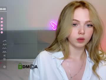 cosplay cam girl small_blondee image #4674041