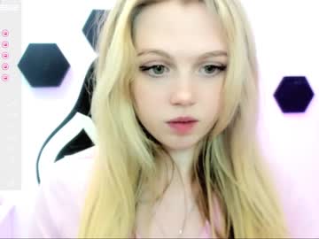 cosplay cam girl small_blondee image #3985923