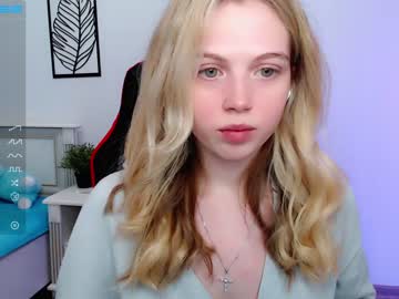 cosplay cam girl small_blondee image #3781430