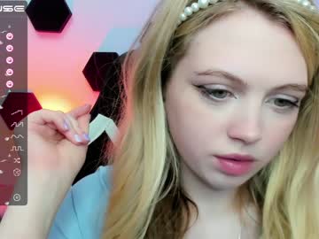 cosplay cam girl small_blondee image #3962683