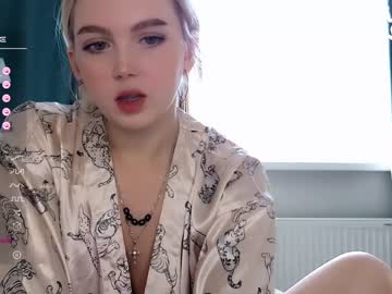 cosplay cam girl small_blondee image #5360469