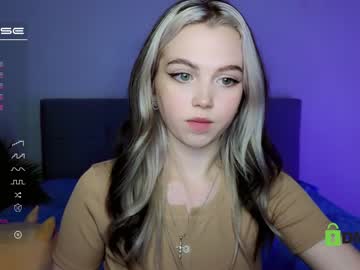 cosplay cam girl small_blondee image #4936970
