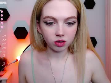 cosplay cam girl small_blondee image #3873318