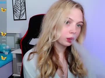 cosplay cam girl small_blondee image #3781339