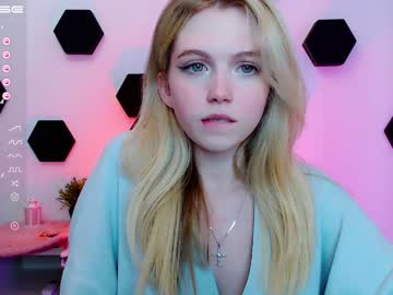 cosplay cam girl small_blondee image #3908845