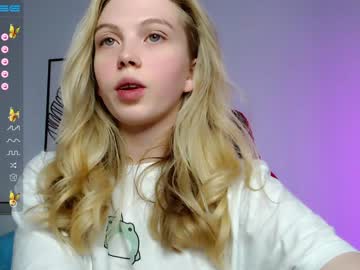 cosplay cam girl small_blondee image #3794627