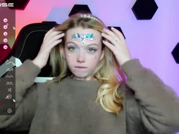 cosplay cam girl small_blondee image #3963455