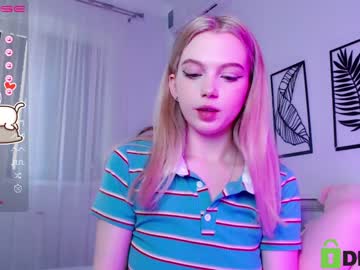 cosplay cam girl small_blondee image #3379504