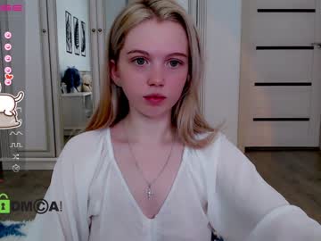 cosplay cam girl small_blondee image #3357154