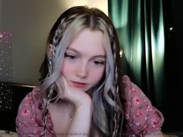 cosplay cam girl small_blondee image #6257112