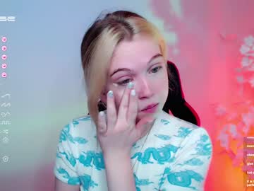cosplay cam girl small_blondee image #4242706