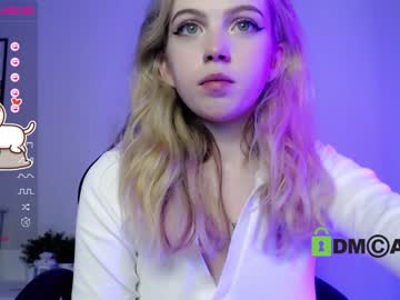 cosplay cam girl small_blondee image #3608394