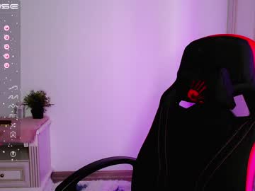 cosplay cam girl small_blondee image #3811412