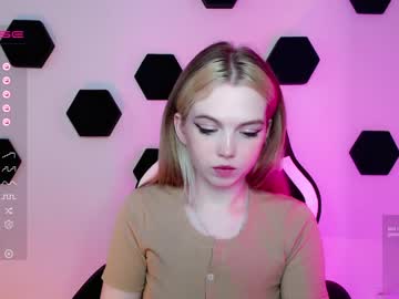 cosplay cam girl small_blondee image #4272321