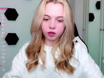 cosplay cam girl small_blondee image #4215906