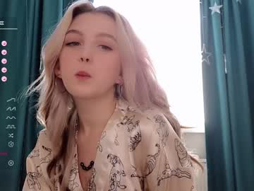 cosplay cam girl small_blondee image #5317656