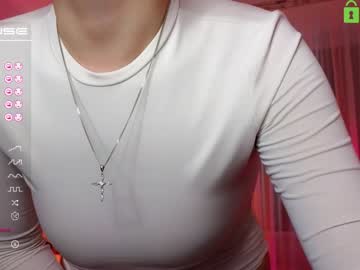 cosplay cam girl small_blondee image #4745037