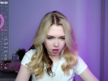 cosplay cam girl small_blondee image #3811107
