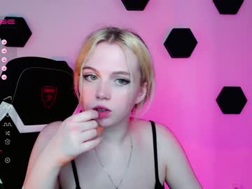 cosplay cam girl small_blondee image #4273226