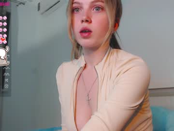 cosplay cam girl small_blondee image #3152381