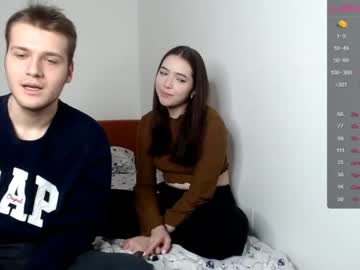 shy_modest_couple cosplay cam