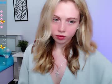 cosplay cam girl small_blondee image #3781522