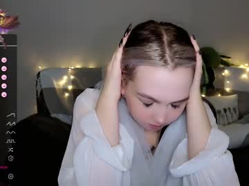 cosplay cam girl small_blondee image #5563350