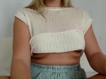 innocentblonde789 cosplay cam