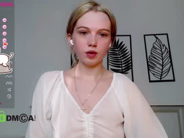 cosplay cam girl small_blondee image #3358979