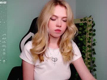 cosplay cam girl small_blondee image #3846289