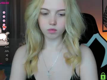 cosplay cam girl small_blondee image #3685789
