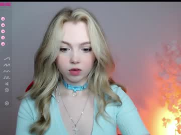 cosplay cam girl small_blondee image #4150840