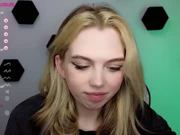cosplay cam girl small_blondee image #4158547