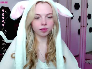 cosplay cam girl small_blondee image #4210281