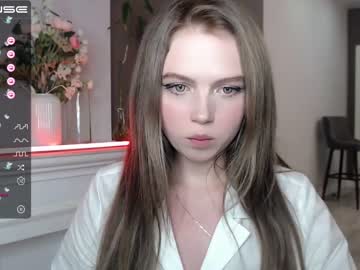 cosplay cam girl small_blondee image #2778548