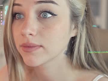 webcam girl mia_milagros capture image #3028270