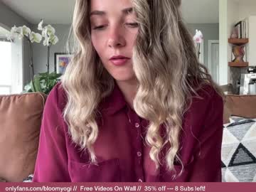 cosplay cam girl bloomyogi image #1918758