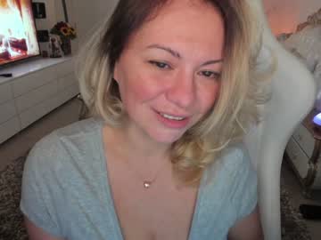 webcam girl kiradivine capture image #709557