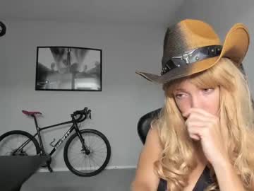 Cam for pinkmail