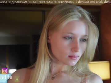 cosplay cam girl bestblondiiecb image #4411862