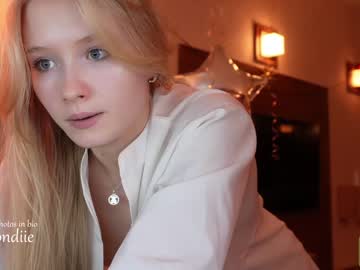 cosplay cam girl bestblondiiecb image #3724512