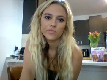 cosplay cam girl skyelynnxo image #7050384