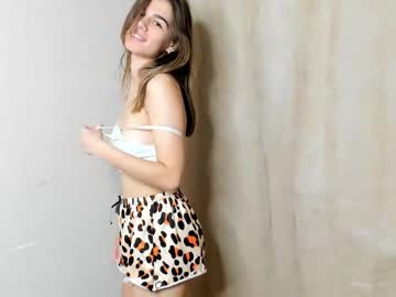 cosplay cam girl gloria_mooree image #5125596