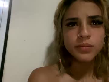 Cam for isabellittybitty