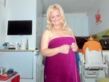 cosplay cam girl kiradivine image #3224643