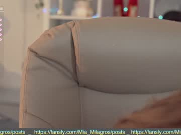 webcam girl mia_milagros capture image #3152490
