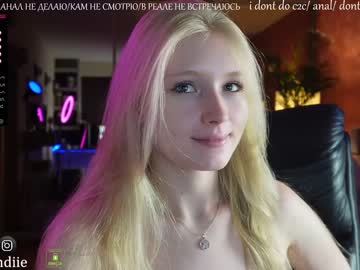 cosplay cam girl bestblondiiecb image #4797612