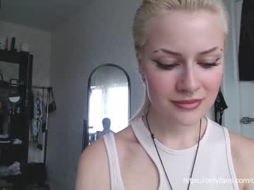 cosplay cam girl _mllymoore_ image #2215382