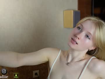 cosplay cam girl bestblondiiecb image #6752305